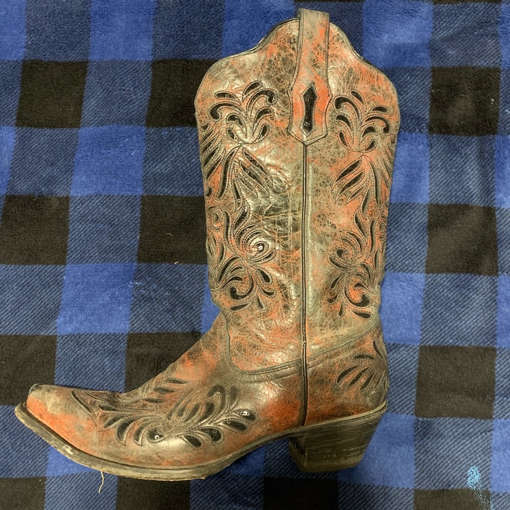 Corral boots